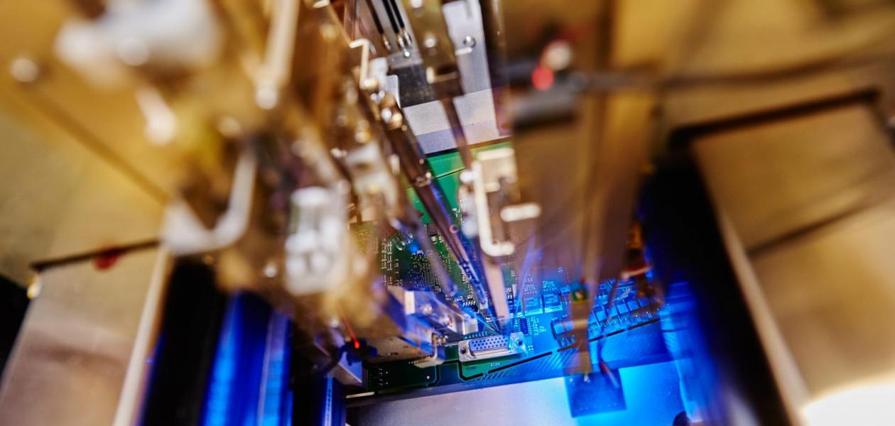 VDL Groep versterkt positie in elektronica met overname Rena